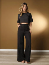 Conjunto feminino de alfaiataria blusa manga curta com calça reta ótimo para usar no trabalho dia a dia casual premium acabamento pespontado