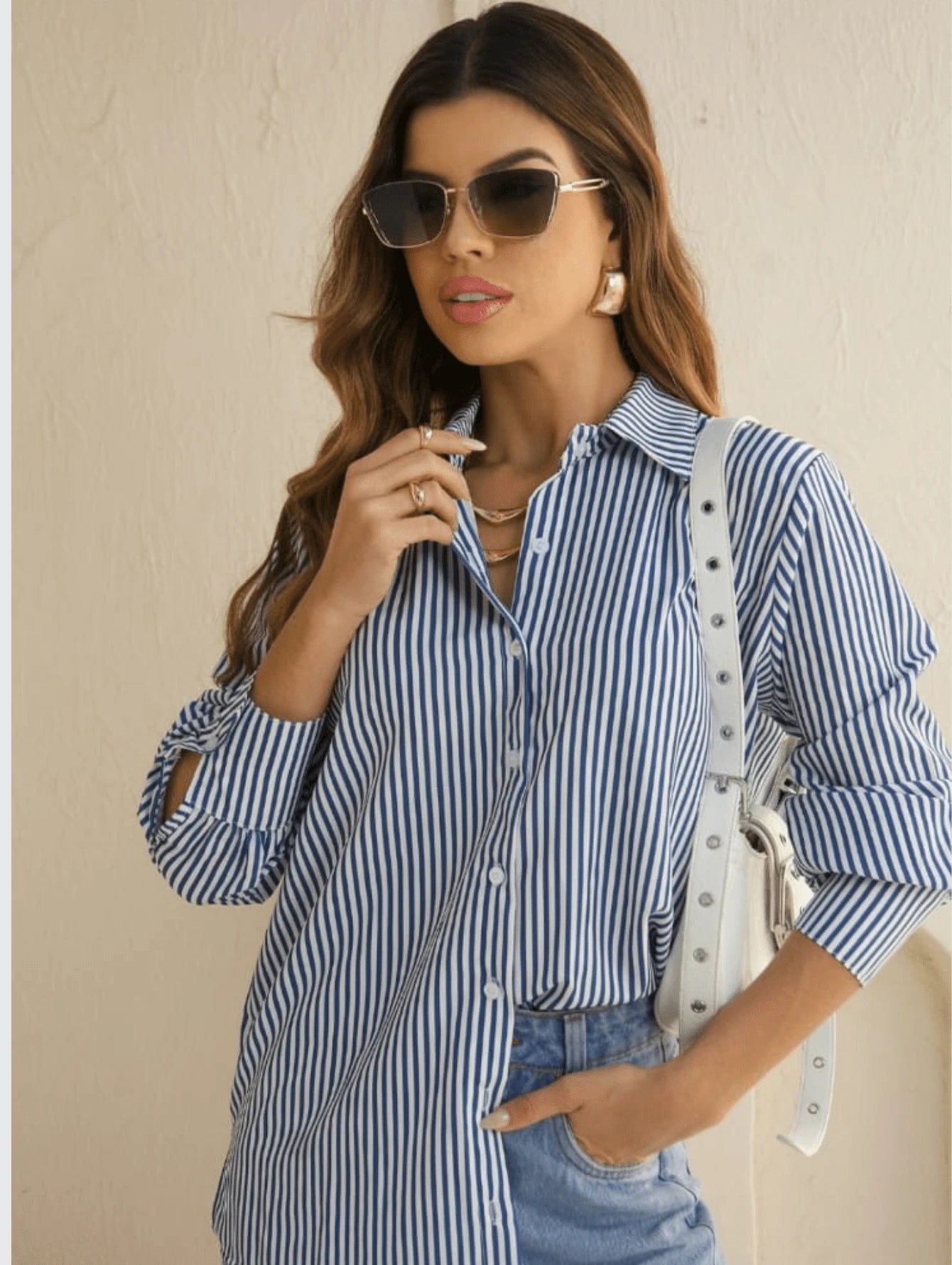 Camisa Manga Longa Feminina Listrada com Botões Solta em Tecido Crepe Premium sem Bolso Tendencia Casual Elegânte