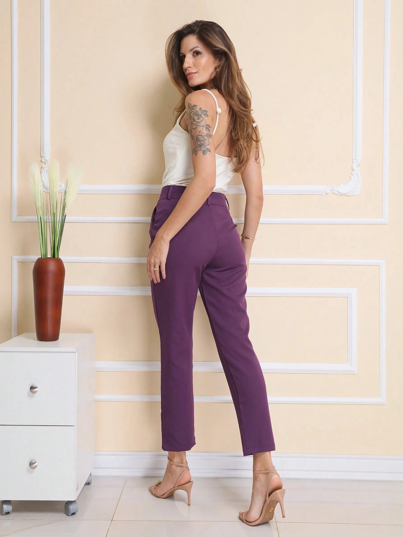 Calças femininas/calça alfaiataria/ calça básica / calça elegante/ calça skinny/ calça blogueira/calça da moda