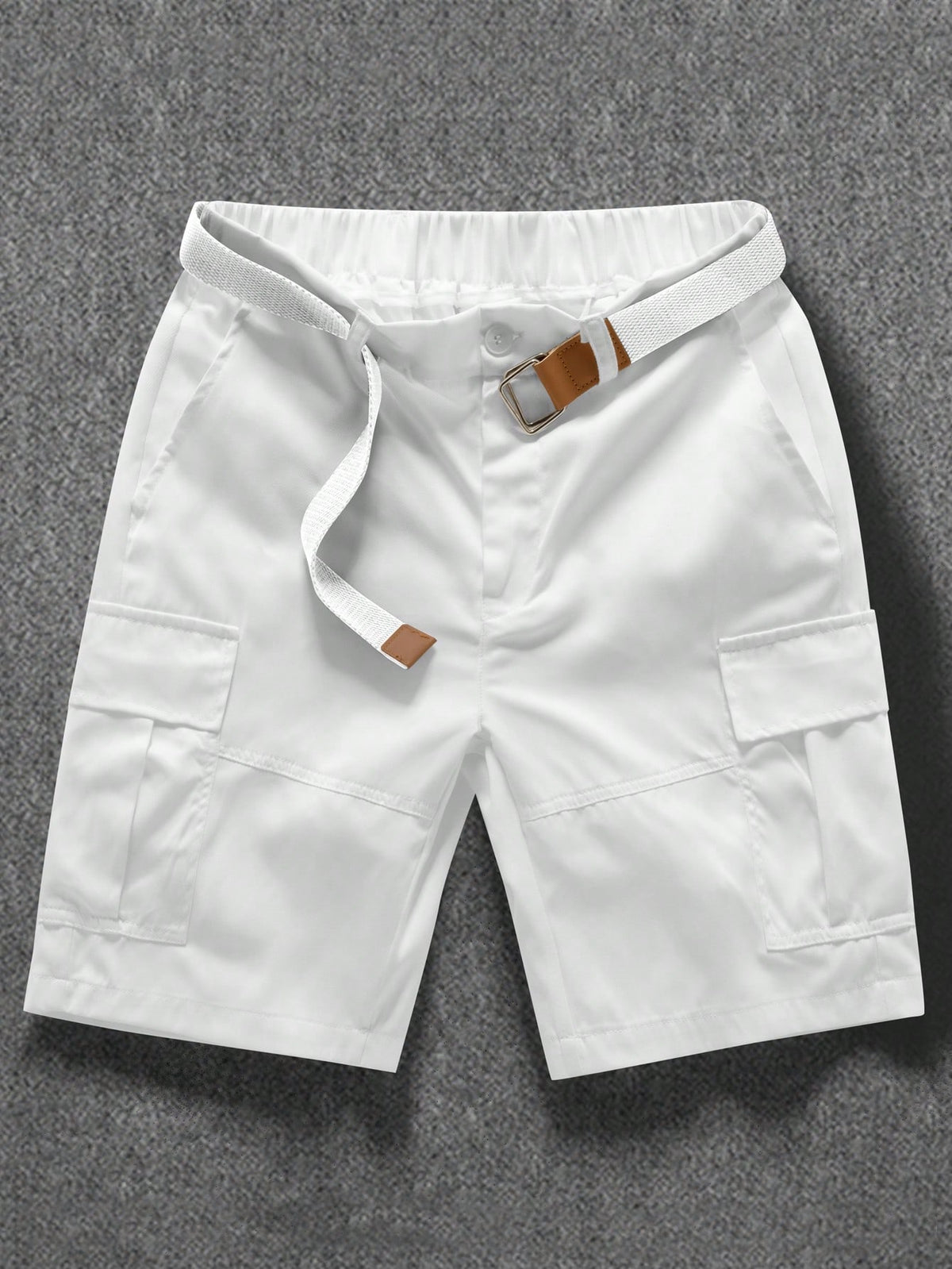 Manfinity Hypemode Shorts Casual de Carga com Bolso e Botão na Frente, Cor Sólida, Praia, Shorts de Carga Masculina