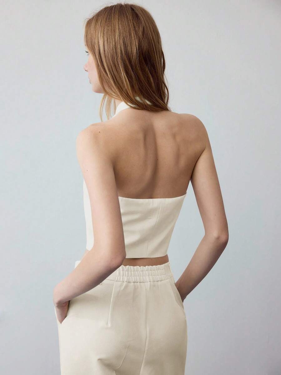 Top Marlowe Halter com Fechamento Elegante