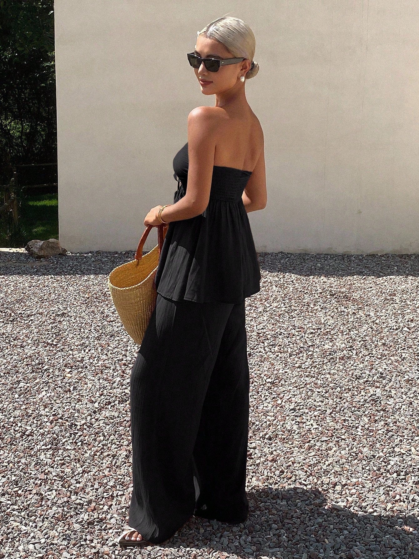 Livesso Conjunto de 2 peças Estilo Férias de Verão para Mulheres, Top Tubinho Franzido no Busto e Calça Perna Larga, Cor Sólida com Cordão