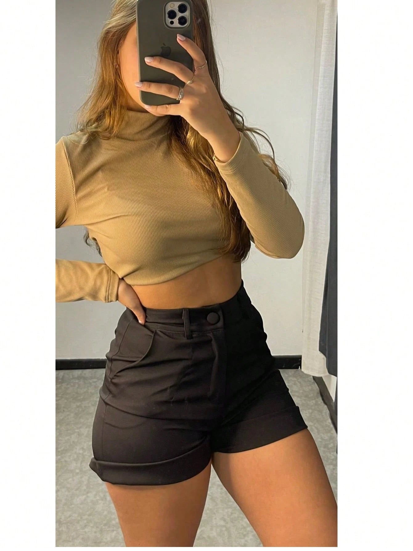 Short\Bermuda Feminino Social Alfaiataria com Bolso e Cintura Alta