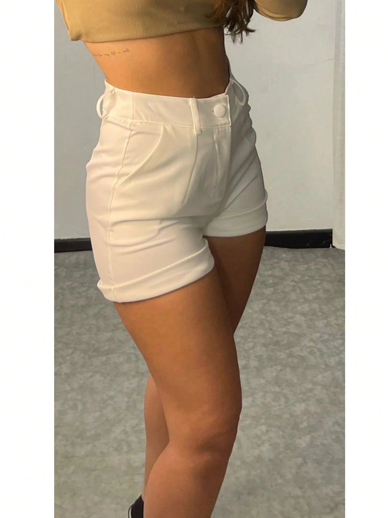 Short\Bermuda Feminino Social Alfaiataria com Bolso e Cintura Alta
