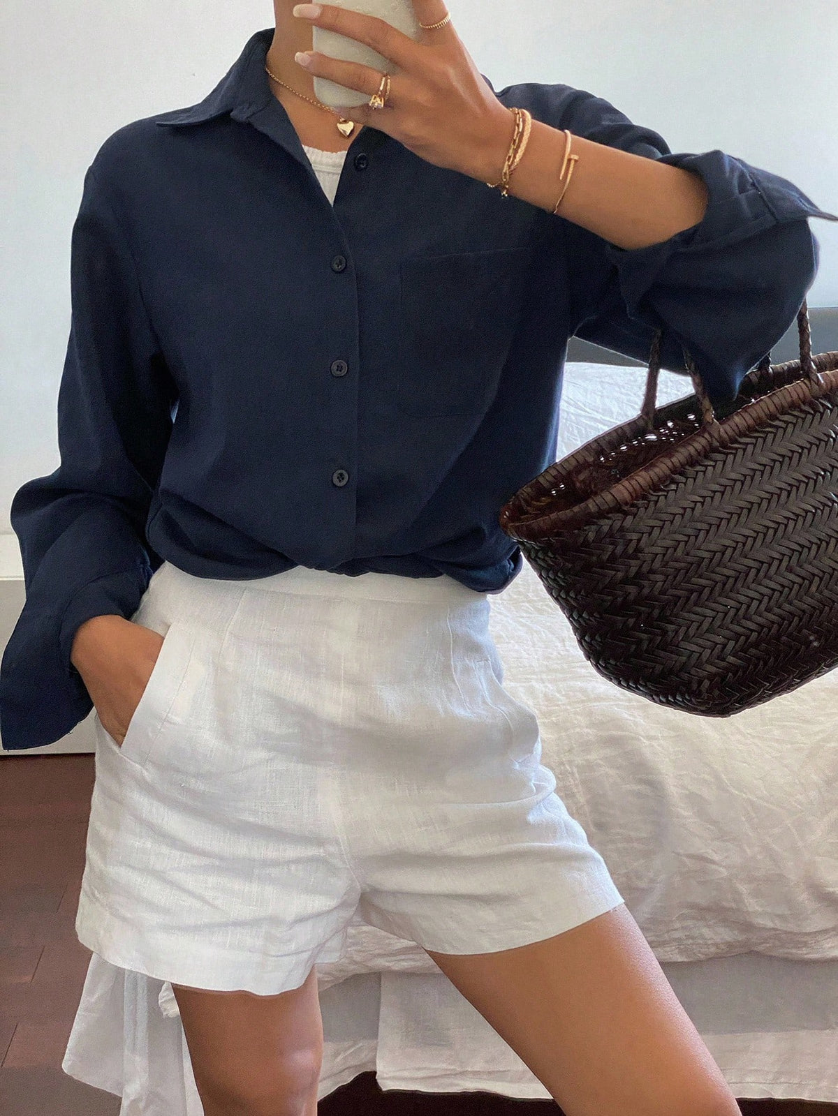 Livesso Camisa Feminina de Cor Sólida, Casual e Versátil, de Manga Longa, Gola e Bolso, Tops para Primavera/Verão e Outono